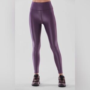 Noli Liquid Leggings Amethyst BNWT